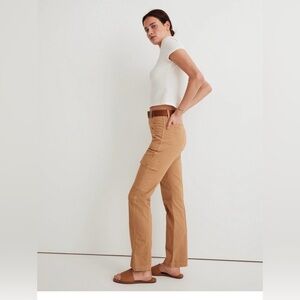 Madewe NWT Ladies ll Garment-Dyed '90s Straight Cargo Pant Sz 33 in Sand Dune